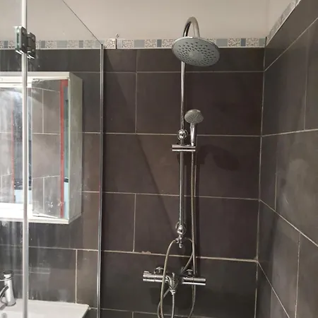 아파트 Le Voisin Toulousain 2 *